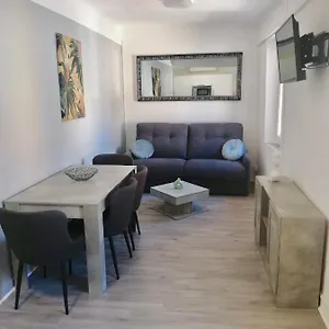 Appartement Beau T2 Equipe Sur Le Port, Centre, La Ciotat